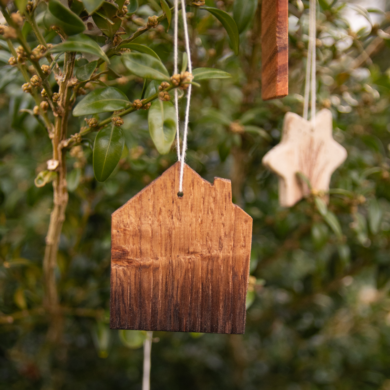 Weihnachtswerkstatt – Kreativer Kurs für handgemachte Anhänger aus Ton & Holz – Bild 6